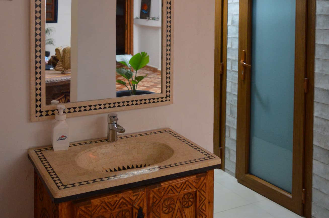 shared-bathroom